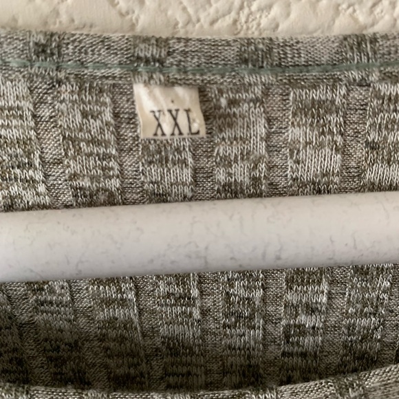 Lightweight Sweater. - Picture 2 of 3